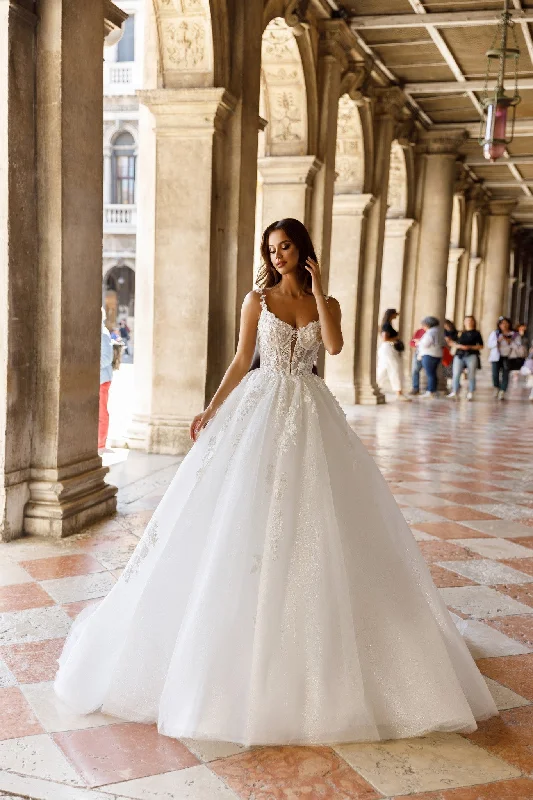 Square Neck Sexy Off Shoulder Sleeveless Fluffy Princess Style Mopping Wedding Dresses Sweetheart A-Line White Bridal Gowns