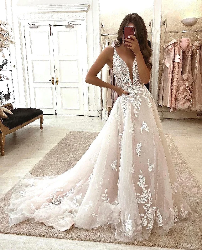 Blush Pink Lace Elegant Wedding Dresses Low-Cut V-Neck Appliques A-Line Bride Gowns Princess Spaghetti Straps Bridal Gown