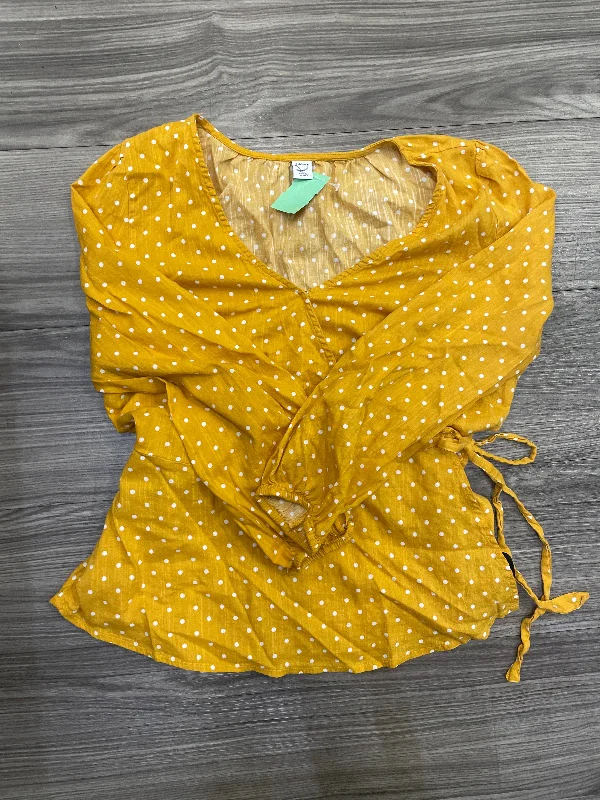 Top Long Sleeve By Old Navy In Yellow, Size: S